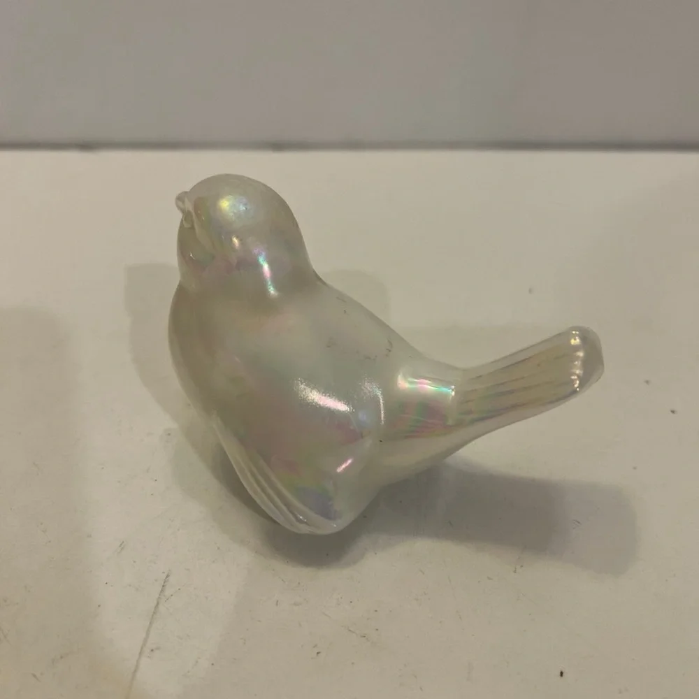 Vtg FENTON Hand Blown Iiridescent Signed Dove Love Bird Figurine